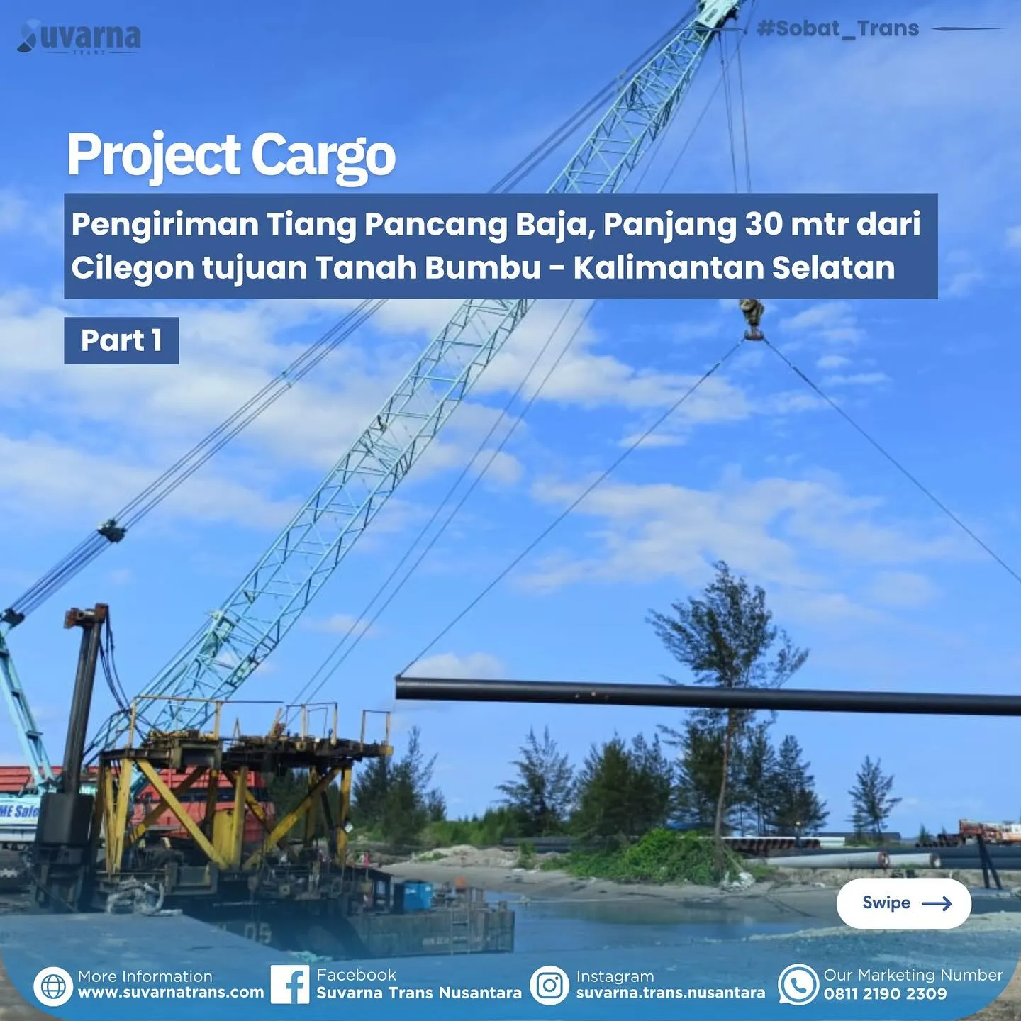 Tiang pancang baja dimuat ke trailer boogie dengan crane di pabrik Cilegon (1/10)