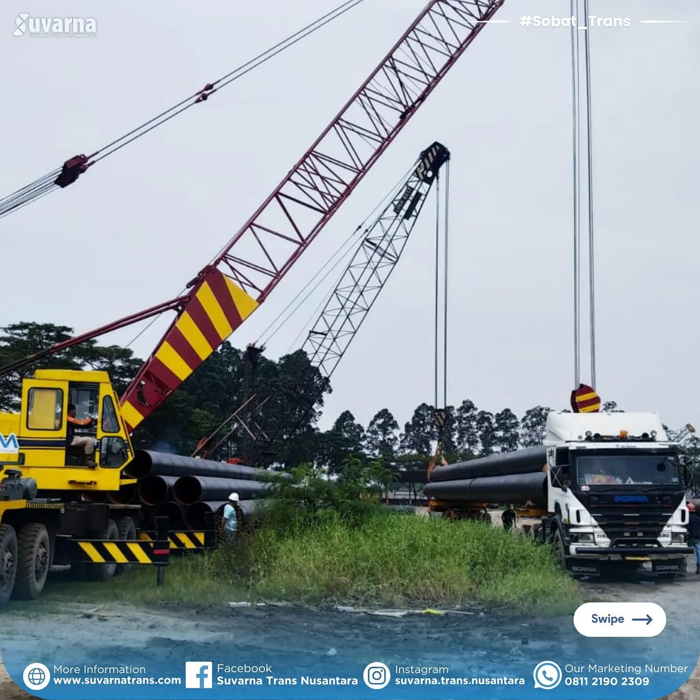 Tiang pancang baja dimuat ke trailer boogie dengan crane di pabrik Cilegon (3/10)
