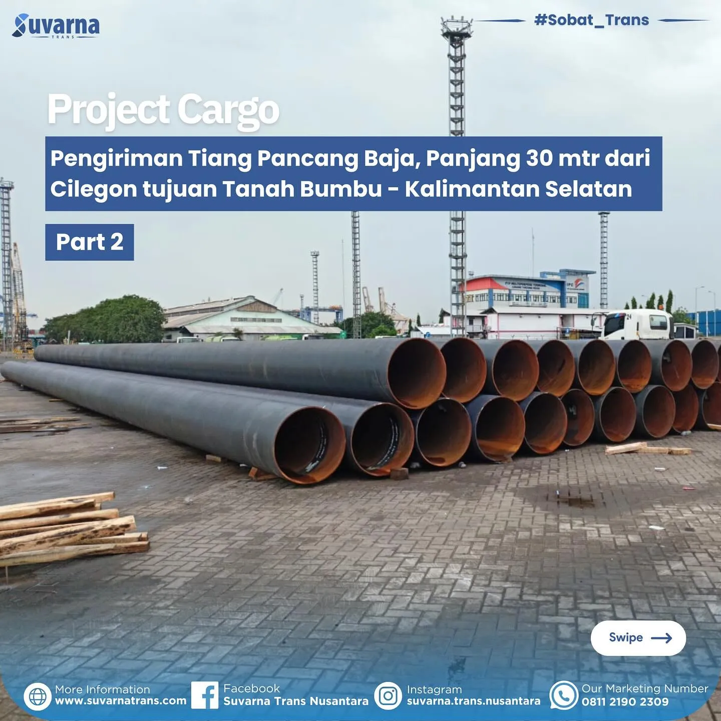 Tiang pancang baja diturunkan dan ditumpuk di yard pelabuhan (1/10)